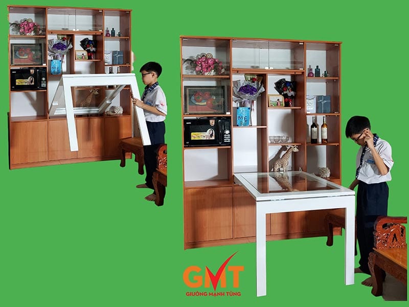 Bàn gấp gọn thông minh kết hợp kệ để đồ tiện dụng